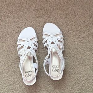 IMPO Stretch Sandals